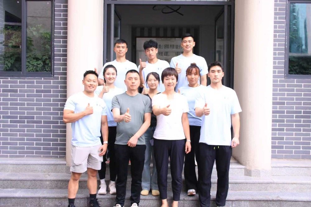 队锁定优势, 配合训练上 队锁定优势, 配合训练上